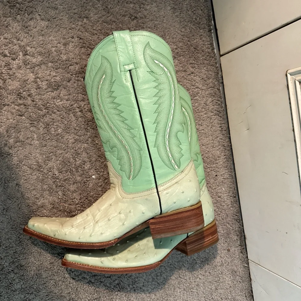 Hannaford Mint Green Western Cowboy Boots - Picture 5 of 5
